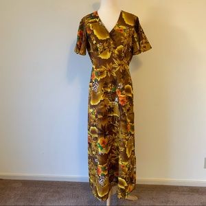 🌺Vintage Hawaiian Maxi Dress with Flutter Sleeves